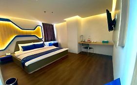 Golden Palace Hotel