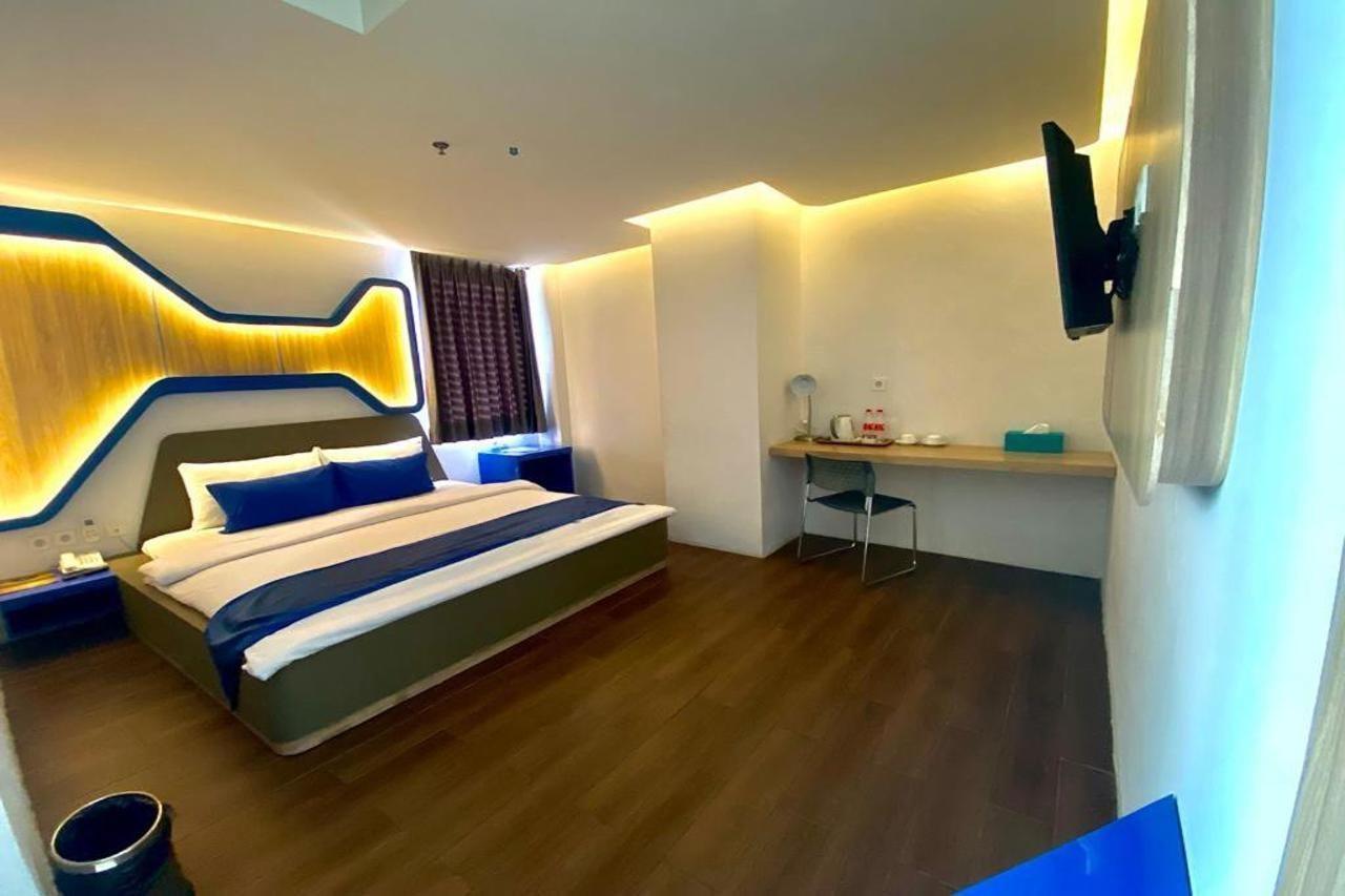 Golden Palace Hotel Batu Merah Zewnętrze zdjęcie