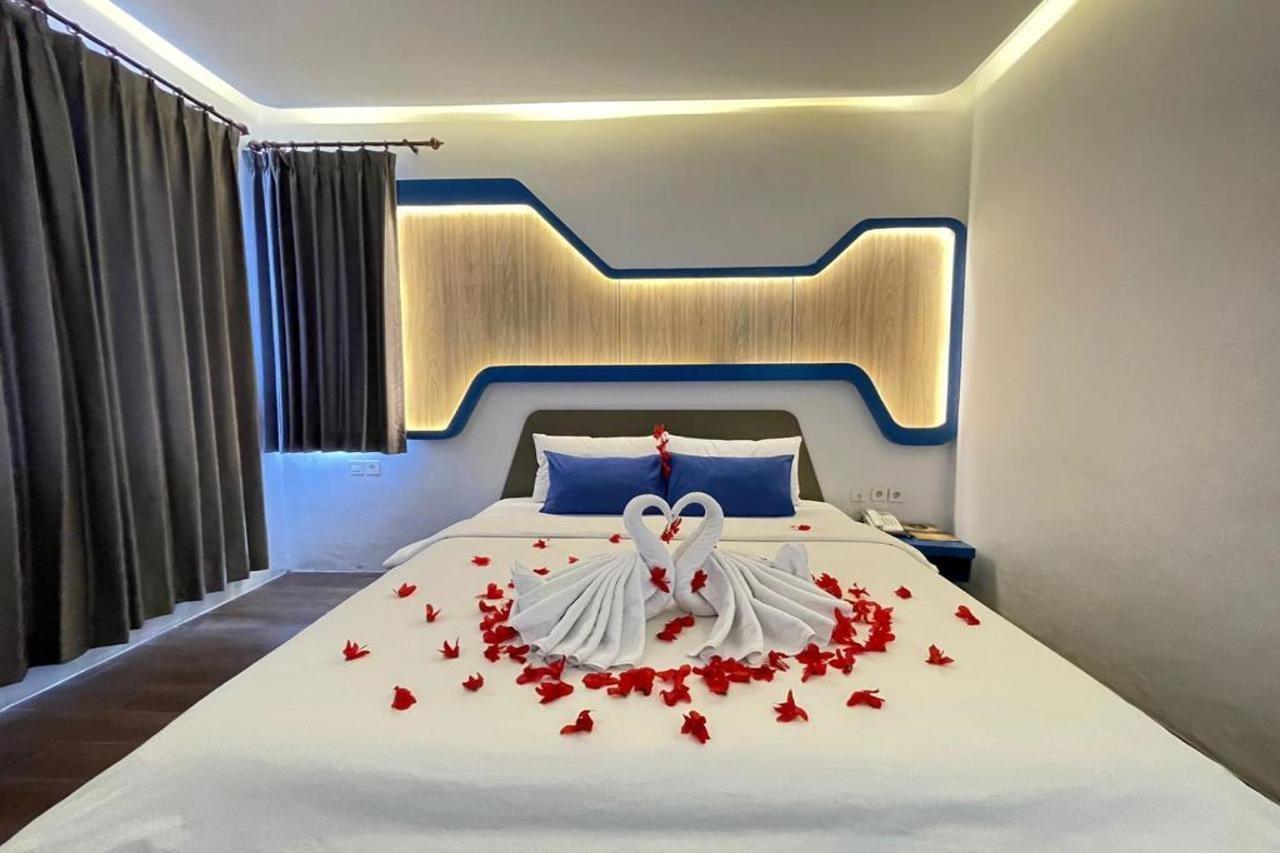 Golden Palace Hotel Batu Merah Zewnętrze zdjęcie