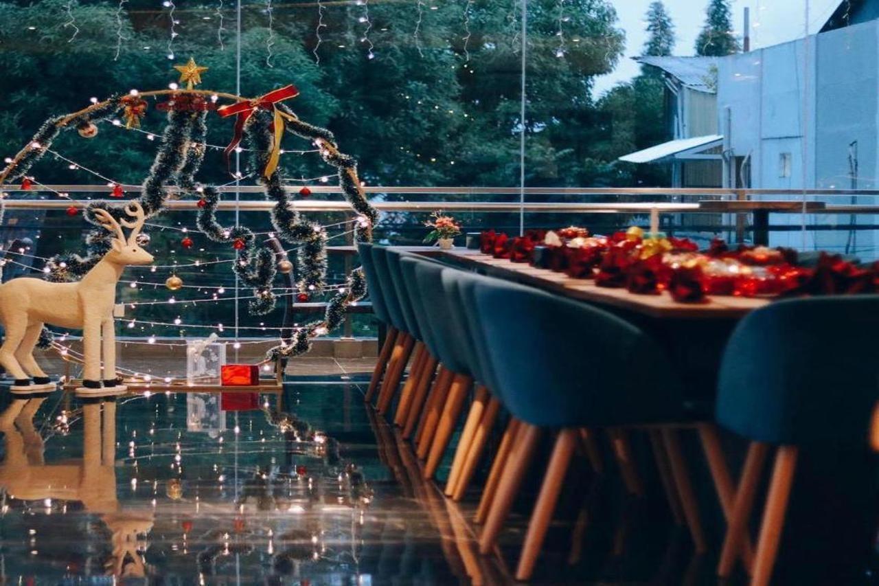 Golden Palace Hotel Batu Merah Zewnętrze zdjęcie